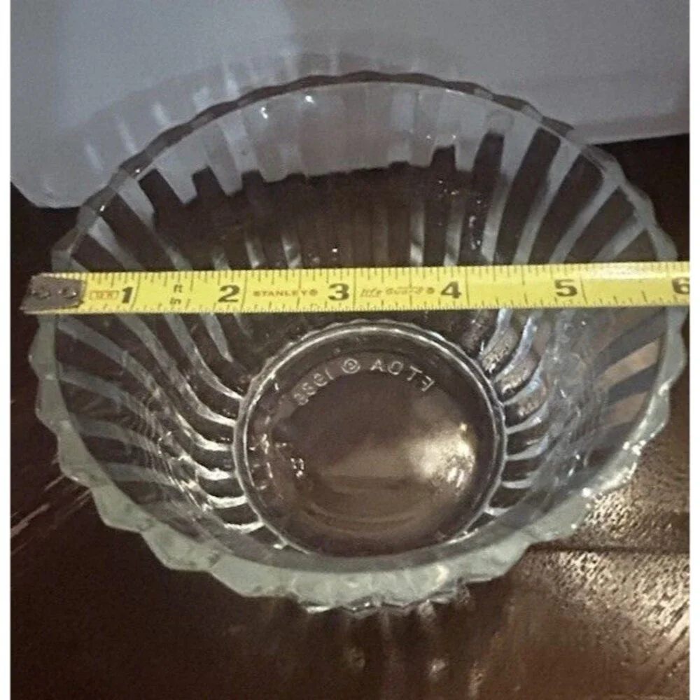 Vintage 1986 FTDA Clear Ribbed Glass Bowl Vase w 5